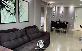 Apartamento 2 dormitórios Luíz XV